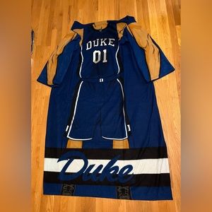 Duke Snuggie